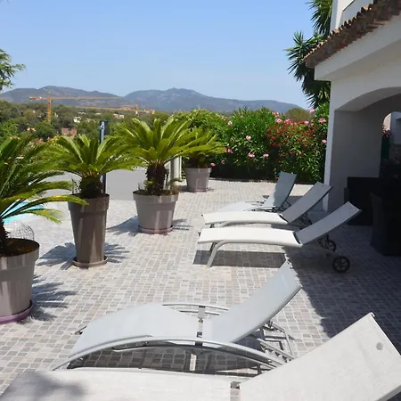 Villa Belle Maison Avec Piscine Dans Les Hauteurs A Raphael