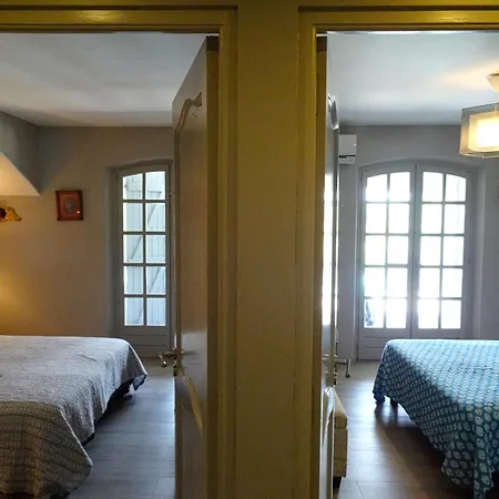 Belle Maison Avec Piscine Dans Les Hauteurs à Raphael *