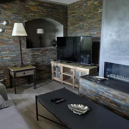 Belle Maison Avec Piscine Dans Les Hauteurs à Raphael Villa