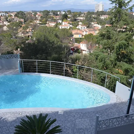 Belle Maison Avec Piscine Dans Les Hauteurs A Raphael Villa
